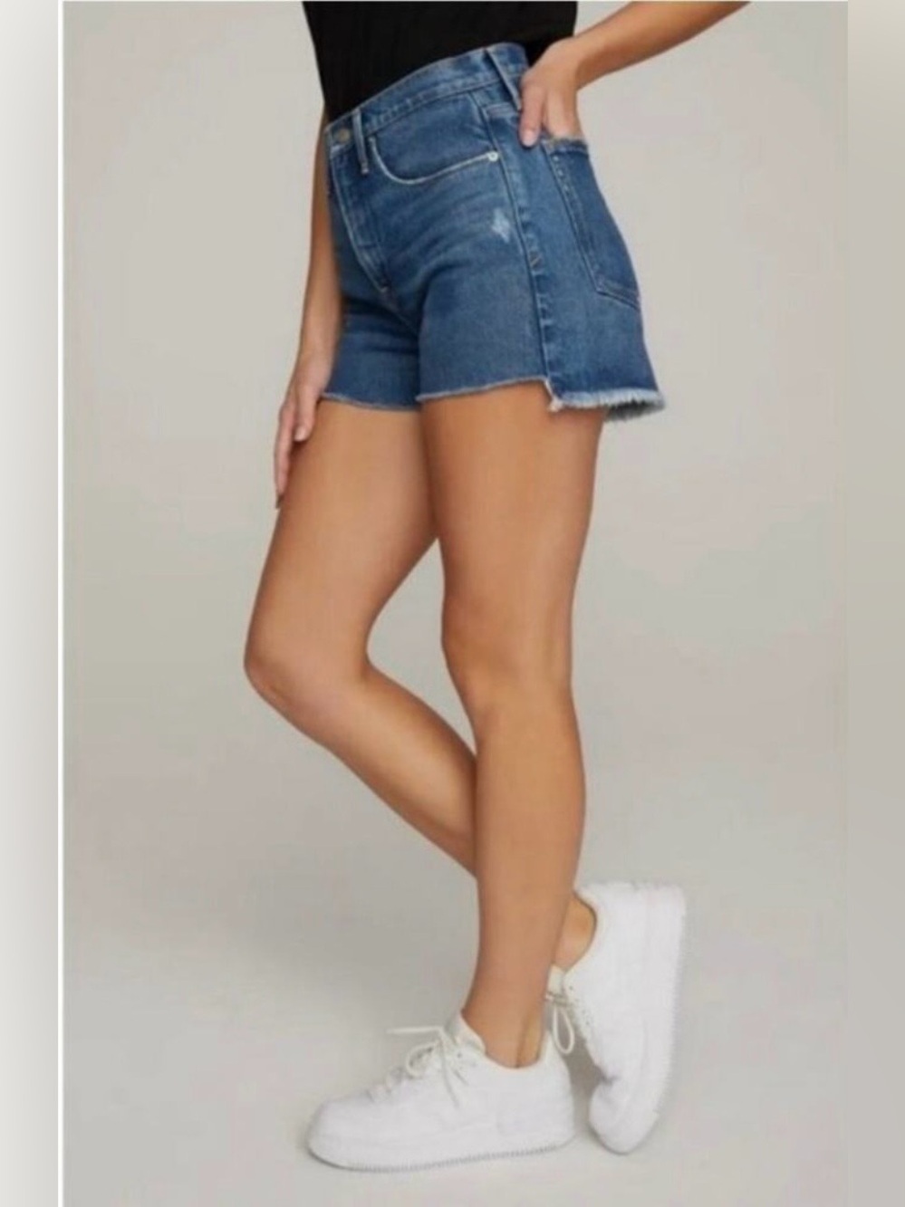 Good American 90’s Denim Shorts Size 8/29 NWT MSRP $129